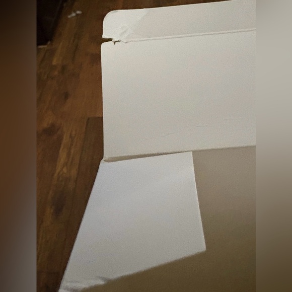 NEW CHANEL BEAUTE’ Gold Logo Shimmering Cosmetic Makeup Bag Pouch Clutch - Picture 13 of 13